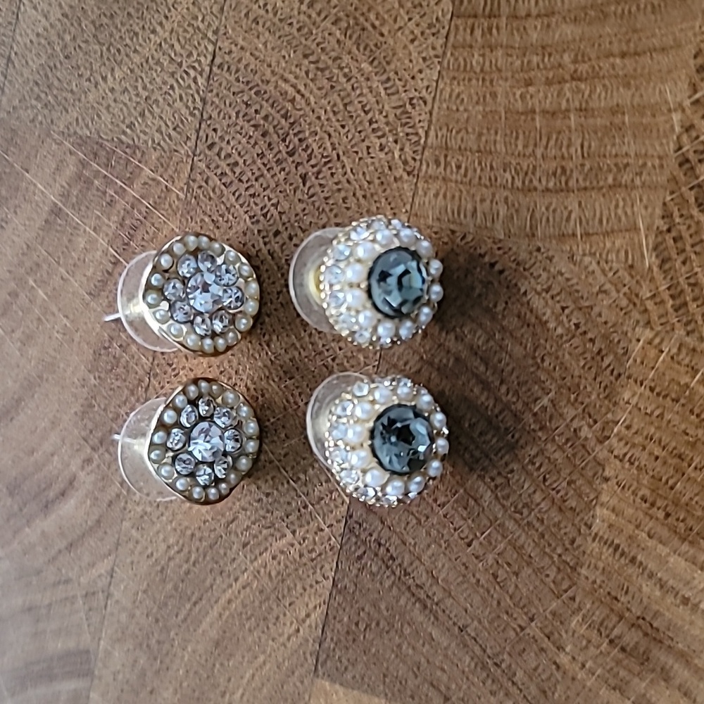 Sparkly earring set